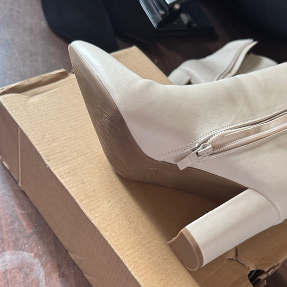 Chic Cream Ankle Booties - Picture 3 of 3